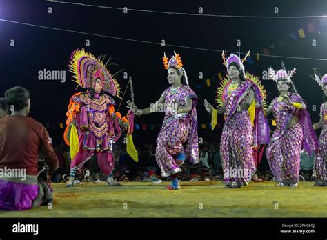 Chhau dance performance hi-res stock photography and images - Alamy