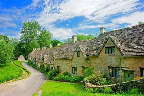 10 Cutest Cotswolds Villages Out Of A Storybook - Follow Me Away