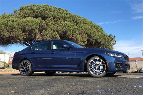 2021 BMW 530e review: A likable but compromised plug-in hybrid sedan - CNET