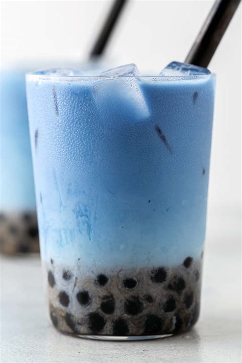 Butterfly Pea Flower Bubble Tea (Butterfly Pea Flower Milk Tea with ...