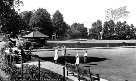 Marlpit Lane Bowling Green In Memrial Grounds Park - a nostalgic memory ...