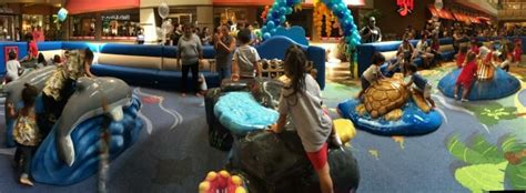 We Tried It: Windward Mall’s New Play Area