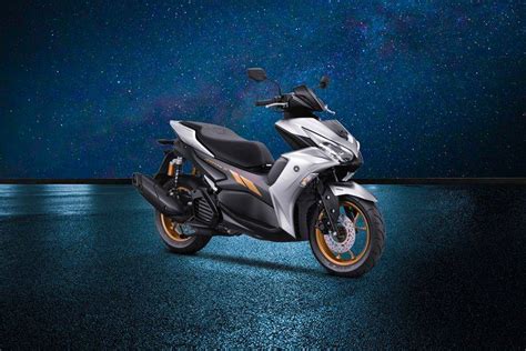 Yamaha Aerox Connected ABS 2024 Price, Review, Specifications & Oktober Promos - Zigwheels Indonesia