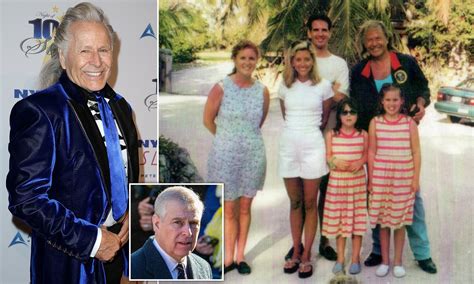 Peter Nygard Clothing : Fbi Raids Fashion Mogul California And Ny Offices After He Was Accused ...