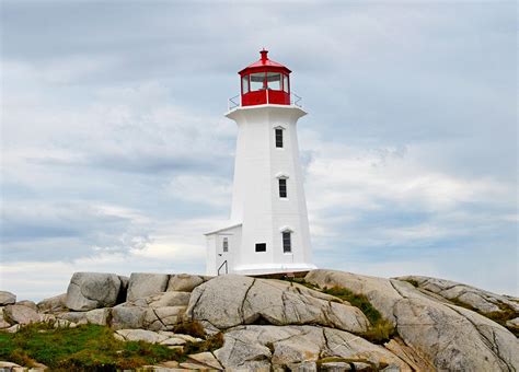 Peggy's Cove Lighthouse Photograph by Jeffrey Hamilton - Fine Art America