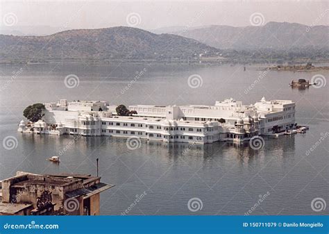 Udaipur lake palace stock image. Image of india, holidays - 150711079