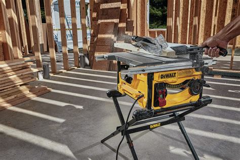 DEWALT Table Saw for Jobsite, Compact, 8-1/4-Inch (DWE7485)- Buy Online in Canada at canada ...