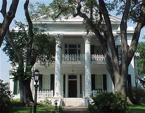 Natchez, Mississippi Antebellum Tour Homes - NatchezTraceTravel.com