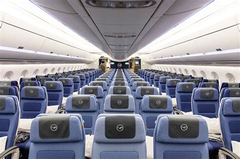 pearsonlloyd fits out lufthansa's A350 economy class cabin