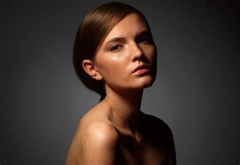 How to Do Hard Light Portraits | Profoto (UK)