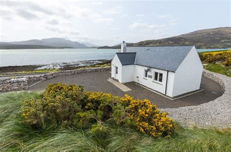 Cottages with Sea Views | Stunning Homes with Views Over the Sea