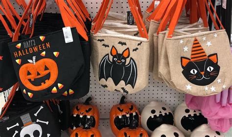 Halloween Decor at JoAnn Fabric and Craft Stores | POPSUGAR Home