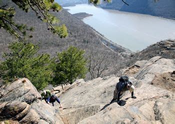 Hudson Valley Hiking: Breakneck Ridge, Cold Spring and Beacon, NY - Hudson Valley Magazine ...