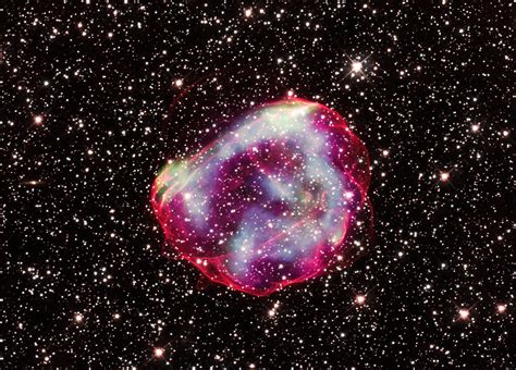 The supernova remnant SNR 0519, located 160,000 light-years from Earth ...