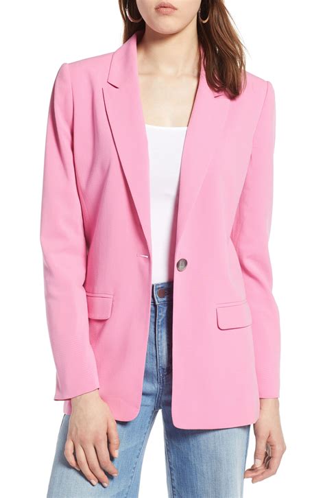 perfect pink blazer now on sale! | Blazer outfits casual, Blazer outfits, Chic blazer outfit