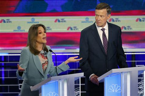 Marianne Williamson debuts 30 minutes into Democratic debate