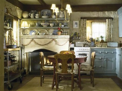 6 Cozy Decorating Ideas to Copy From the English Cottage in ‘The Holiday’ – Our blog site aims ...