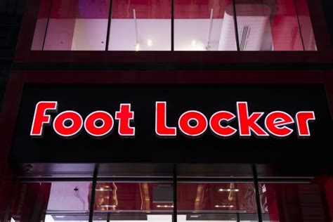 Foot Locker Stock Drops | Poor Earnings Report to Blame?