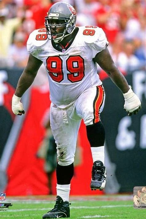 Warren Sapp in 2022 | Warren sapp, Football helmets, Tampa bay buccaneers