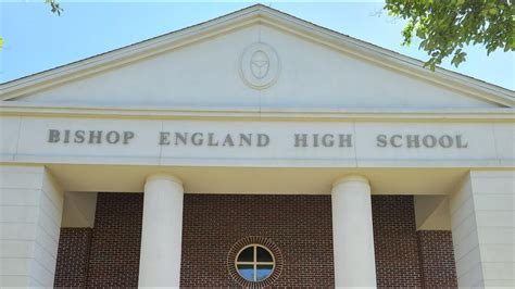 Bishop England High School With Andrew Of Bulldog Tours - YouTube