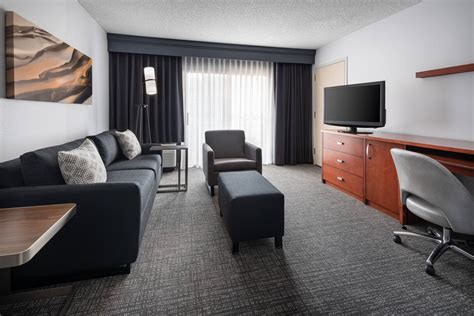 Hotel Rooms in Pleasanton, CA | Courtyard Pleasanton