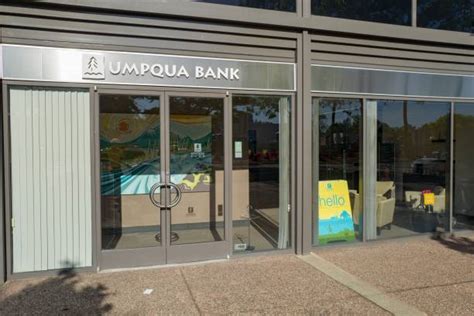 Umpqua Bank | Brands of the World™ | Download vector logos and logotypes