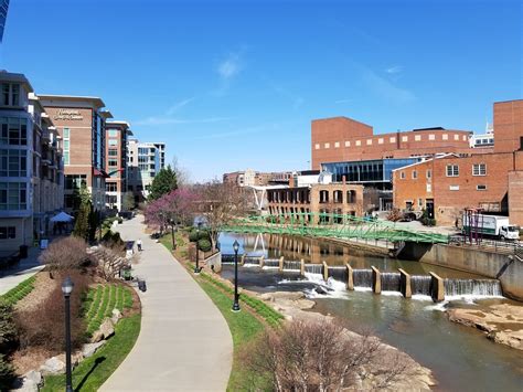 Greenville, SC- A Weekend Of Food And Outdoors — Simply Awesome Trips