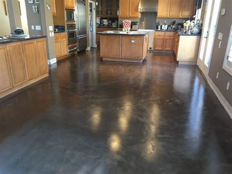 √ 15 Best Basement Floor Paint Ideas and Flooring Options - Harp Times | Painted concrete floors ...