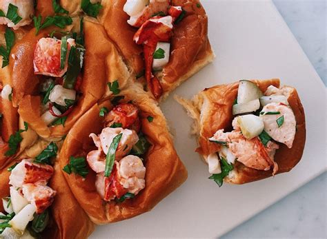 The Best Mini Pull-Apart Lobster Rolls Recipe — Eat This Not That