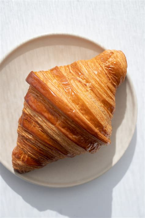 Croissant au Beurre (Box of 4)