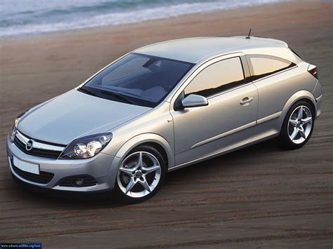 Opel Astra H GTC Sport:picture # 2 , reviews, news, specs, buy car