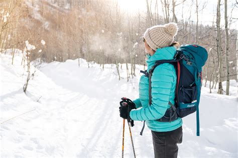 25 Winter Hiking Tips for Staying Warm and Safe in the Snow – Bearfoot Theory