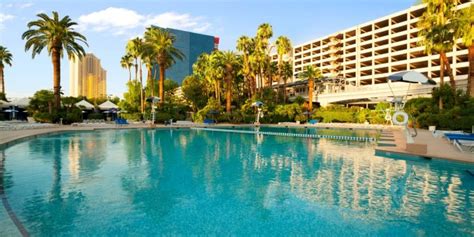 Bally's Las Vegas Hotel Pool - Blu Pool - Bally's Las Vegas