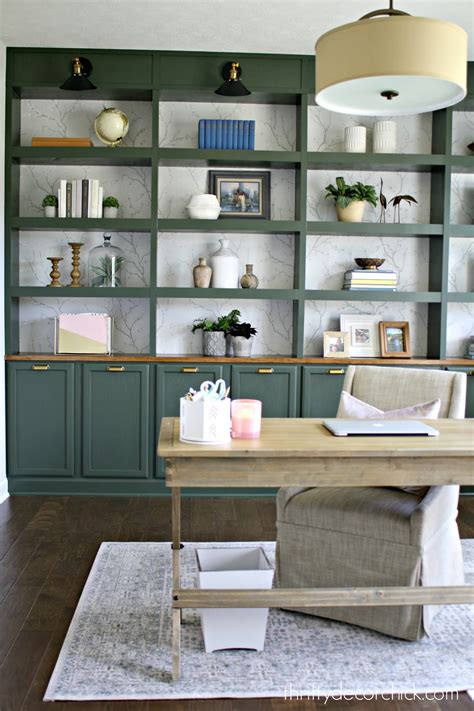 Five Simple Tips for Decorating Shelves and Bookcases | Thrifty Decor ...