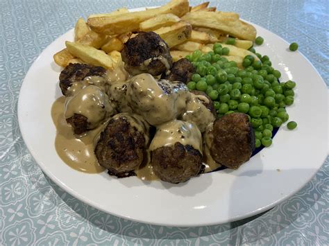 IKEA shared the recipe for their meatballs and sauce so you can make ...