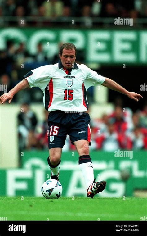 PAUL GASCOIGNE ENGLAND & MIDDLESBROUGH FC 25 May 1998 Stock Photo - Alamy