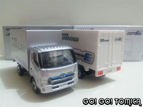 Go! Go! Tomica: Hino Dutro Hybrid