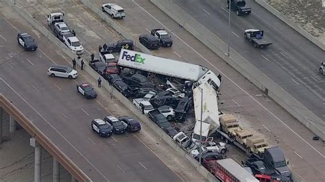 Texas winter storms: At least 9 dead in crashes across Dallas-Fort ...