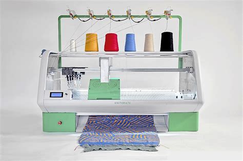 Kniterate Digital Knitting Machine Allows You to 3-D Print Clothing Designs