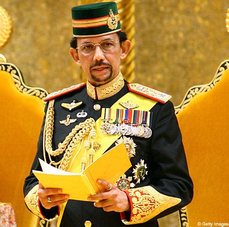 Meet The Sultan Of Brunei- Owns Over 7,000 Cars Which Includes 1,932 ...