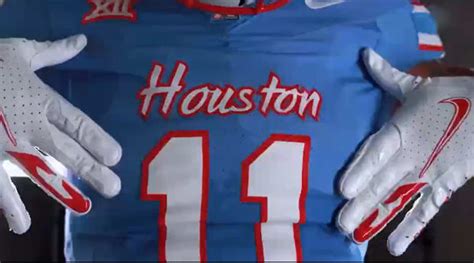 Houston Cougars Unveil Glorious Oilers-Themed Throwback Uniforms | WKKY ...