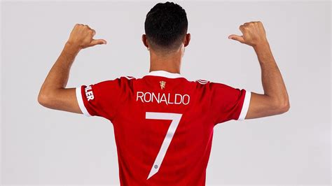 Cristiano Ronaldo Gets Number 7 at Manchester United