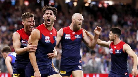 Melbourne Demons draw huge AFL crowds at Optus Stadium, AFL grand final ...