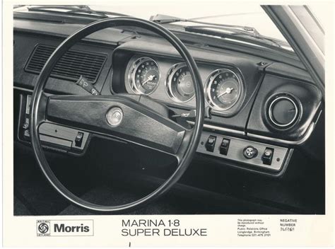 Morris Marina 1.8 Super Deluxe Saloon dashboard, press photo, UK, 1974