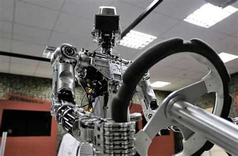 Russia develops robots dedicated to military applications — Oracle of Defense