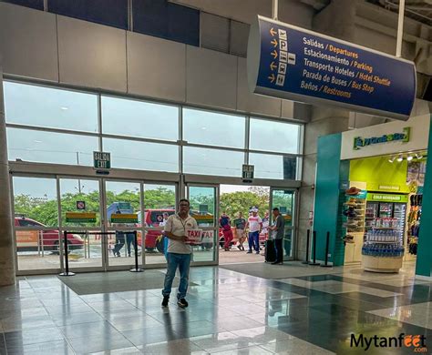 Guanacaste Airport: International Airport in Guanacaste province