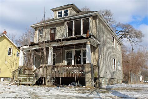 Marathon Pundit: (Photos) The abandoned homes of Detroit's Martin Park neighborhood