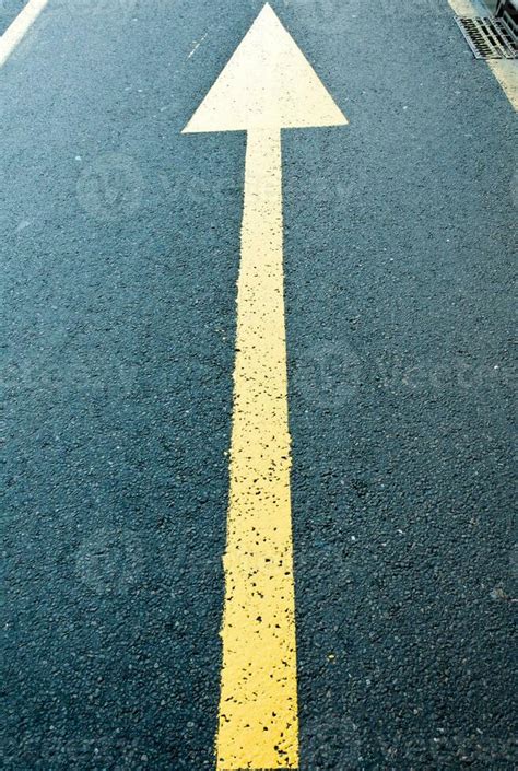 Yellow arrow sign 23309168 Stock Photo at Vecteezy