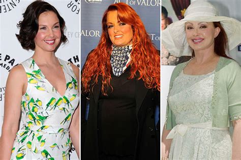 Wynonna Judd Explains Why Her Mom + Sister Weren’t Invited to Her Wedding