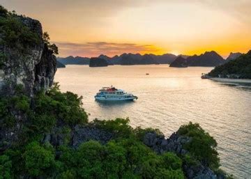 Best Halong Bay Cruise of 2024 - Halong Bay Cruise Deals